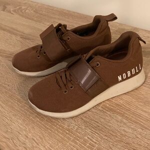 Brown NoBull lifters size 7.5